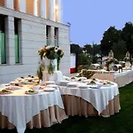 Hilton Garden 4*