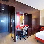 Hilton Garden 4*
