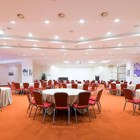Hilton Garden 4*