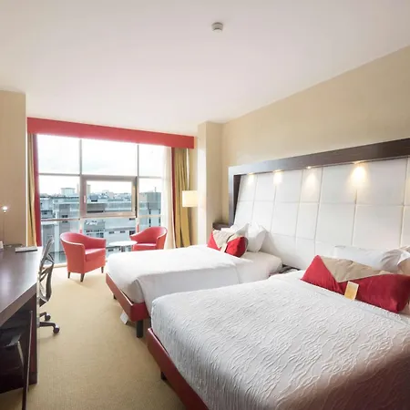 Hilton Garden Hotel 4*