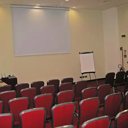 Hilton Garden 4*
