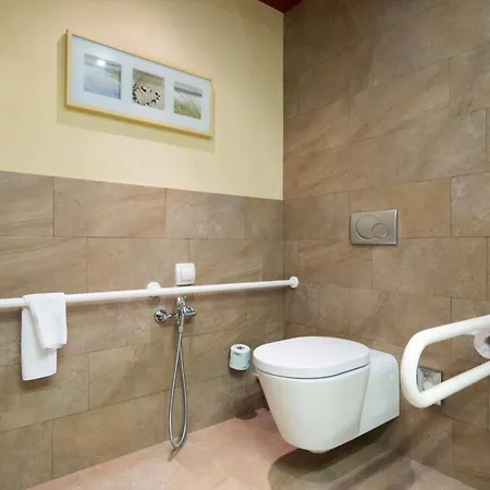 Hilton Garden فندق