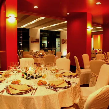 Hotell Hilton Garden 4*