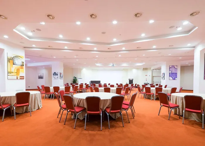 Hilton Garden 4*