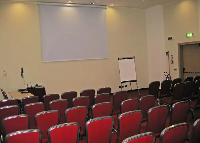 Hilton Garden 4*