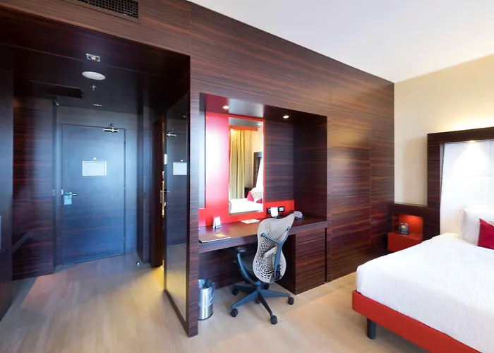 Hilton Garden 4*